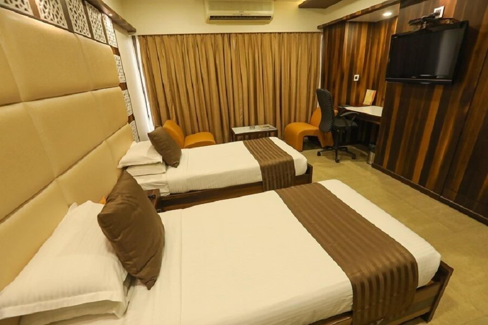 Jyoti Dwelling Hotel Mumbai Luaran gambar