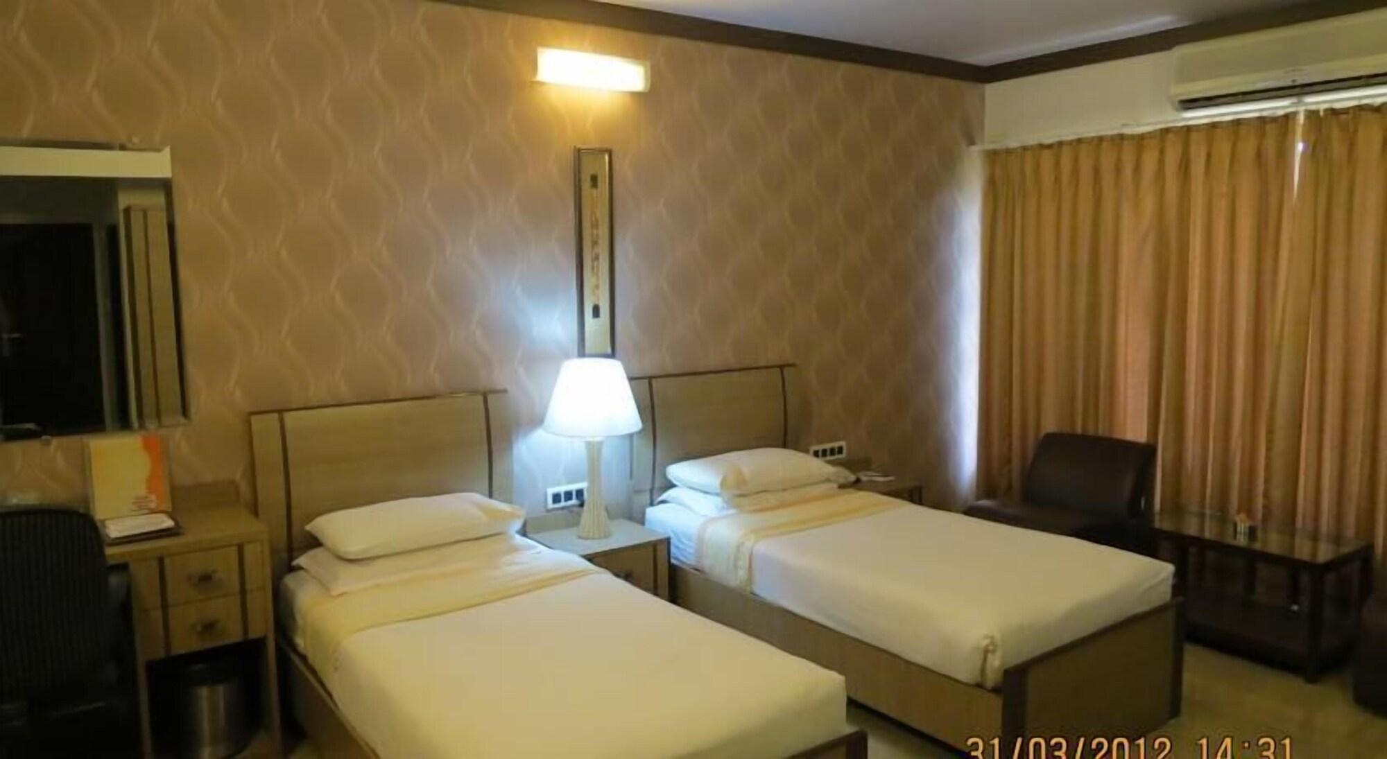 Jyoti Dwelling Hotel Mumbai Luaran gambar