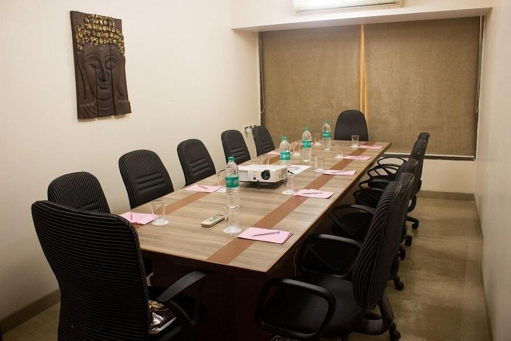 Jyoti Dwelling Hotel Mumbai Luaran gambar