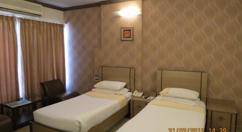 Jyoti Dwelling Hotel Mumbai Luaran gambar